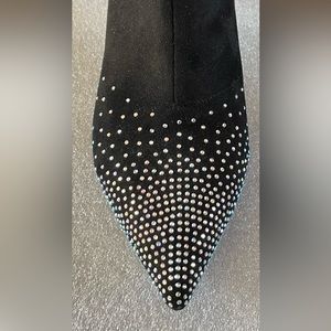 New Years idea?  7 1/2 Azura Sparkle pull on boots black felt so comfortable